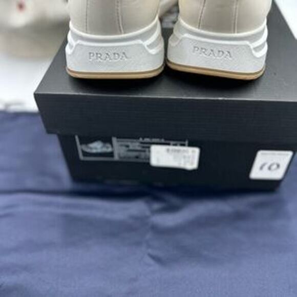 Men's Prada triangle logo leather sneakers size 8 fits 9 US made in Italy - Picture 2 of 12